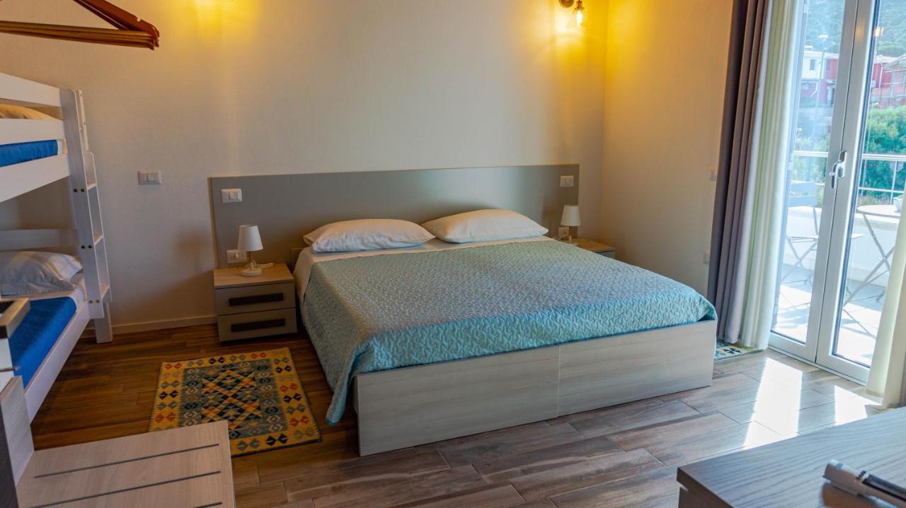 Bnb Montrabu Capoterra Exterior foto